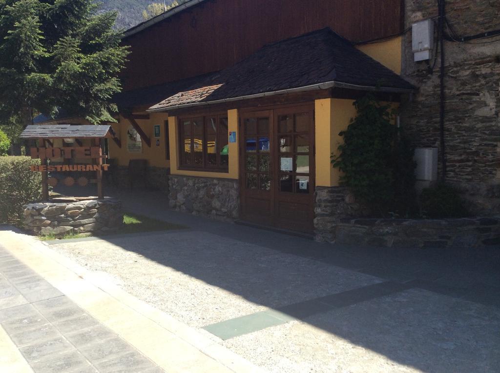 Hotel La Ribera Ribera de Cardós Екстериор снимка