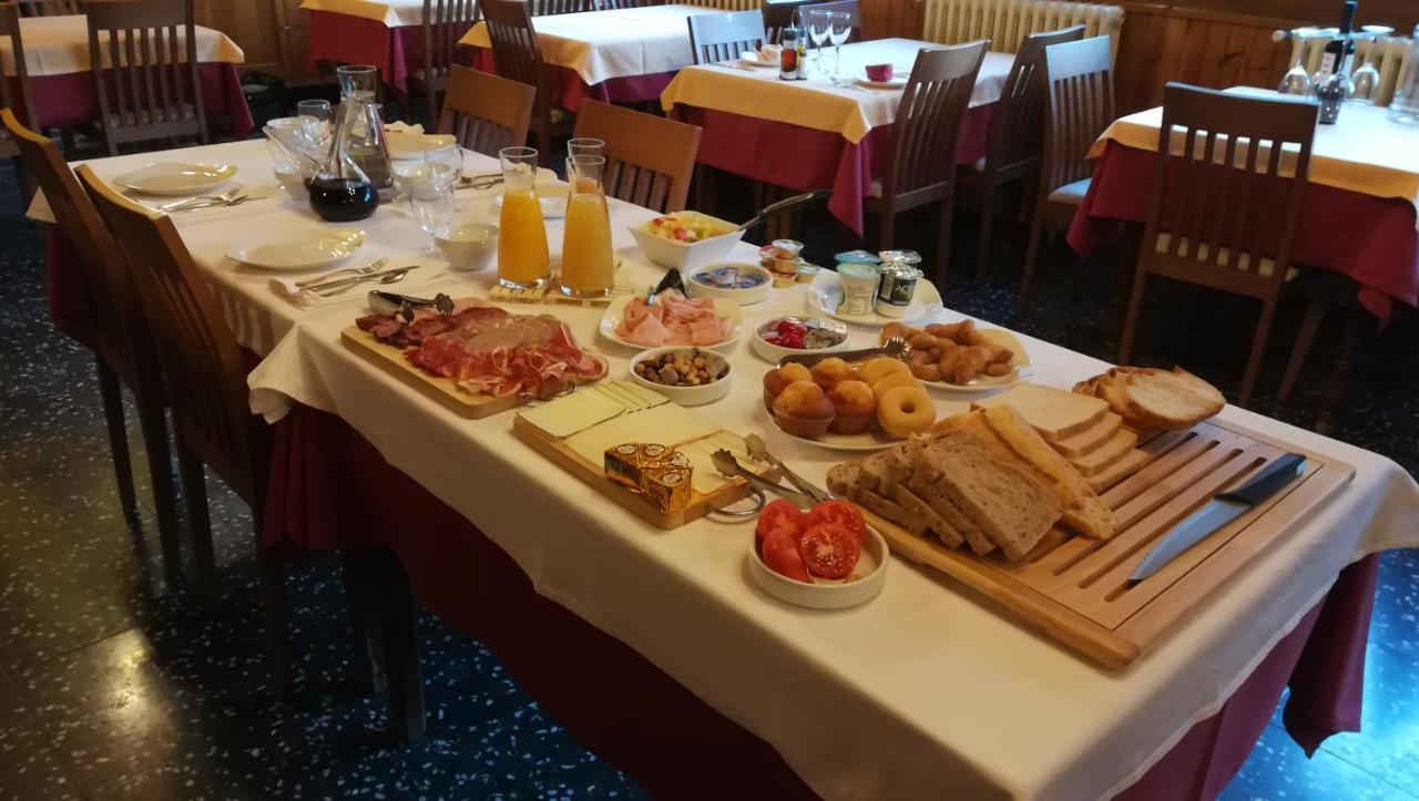 Hotel La Ribera Ribera de Cardós Екстериор снимка